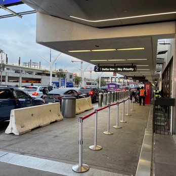 LAX Terminal 2